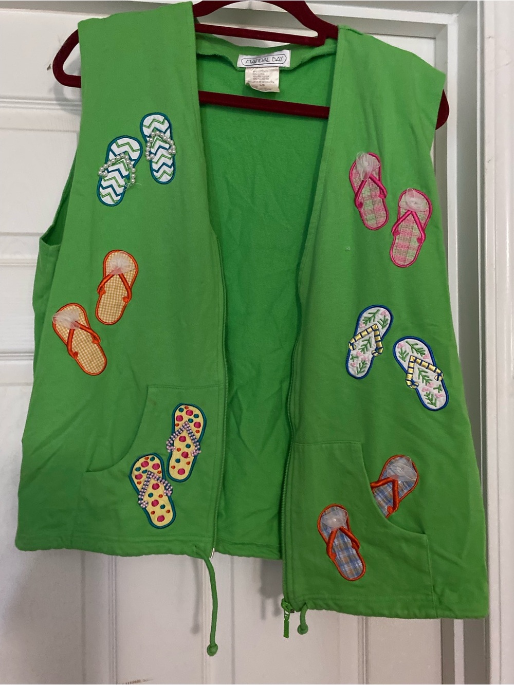 Green Flip-Flop Appliqué Vest. Vintage.